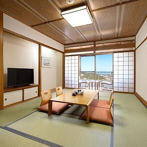 Japanese-Style Room